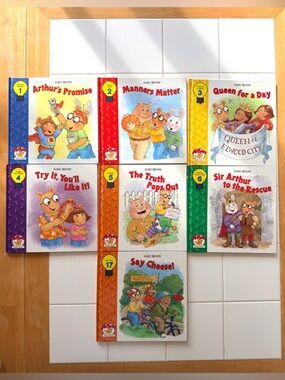 Arthur's Family Values Childrens Book Set of 7 Marc Brown PBS Kids EUC #1-6, 17